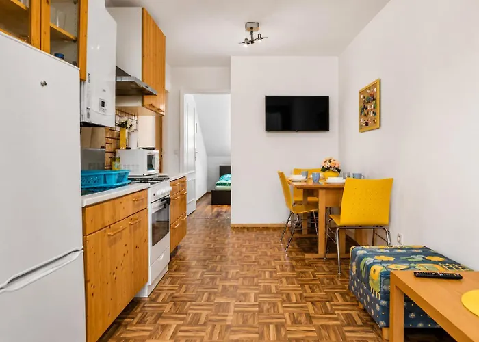Wanderlust 2br In The Heart Of It Apartment *