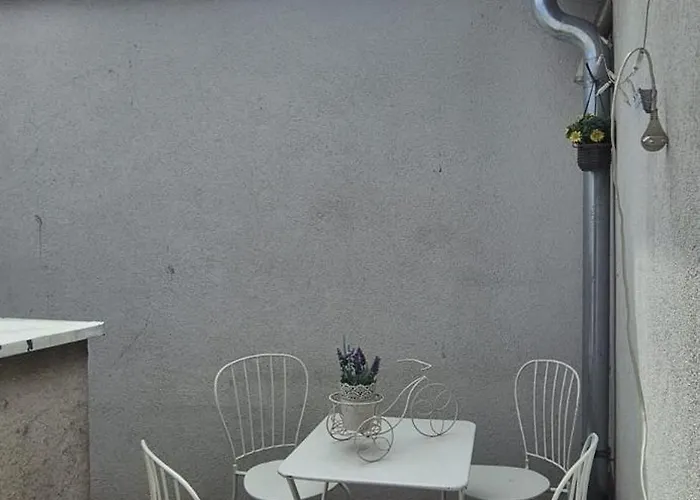 Wanderlust 2br In The Heart Of It Apartament