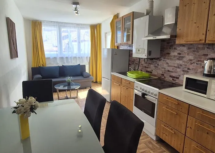 Wanderlust 2br In The Heart Of It Apartament