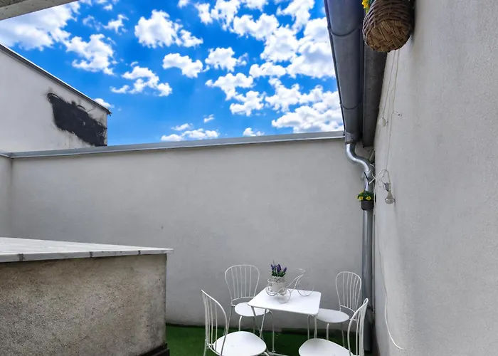 Apartament Wanderlust 2br In The Heart Of It Wiedeń