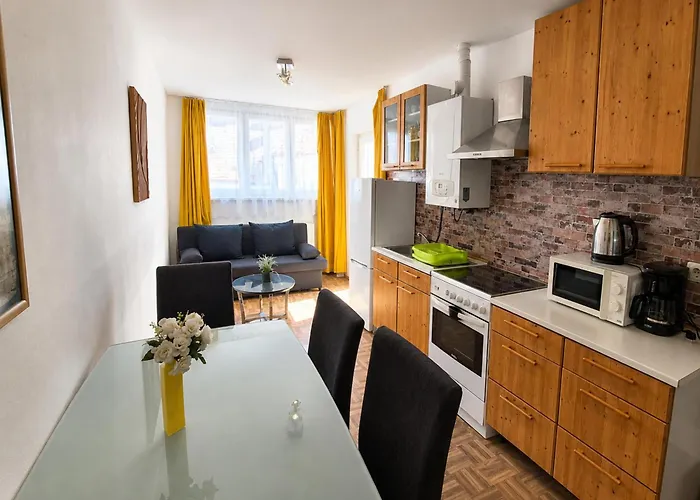 Wanderlust 2br In The Heart Of It Apartament